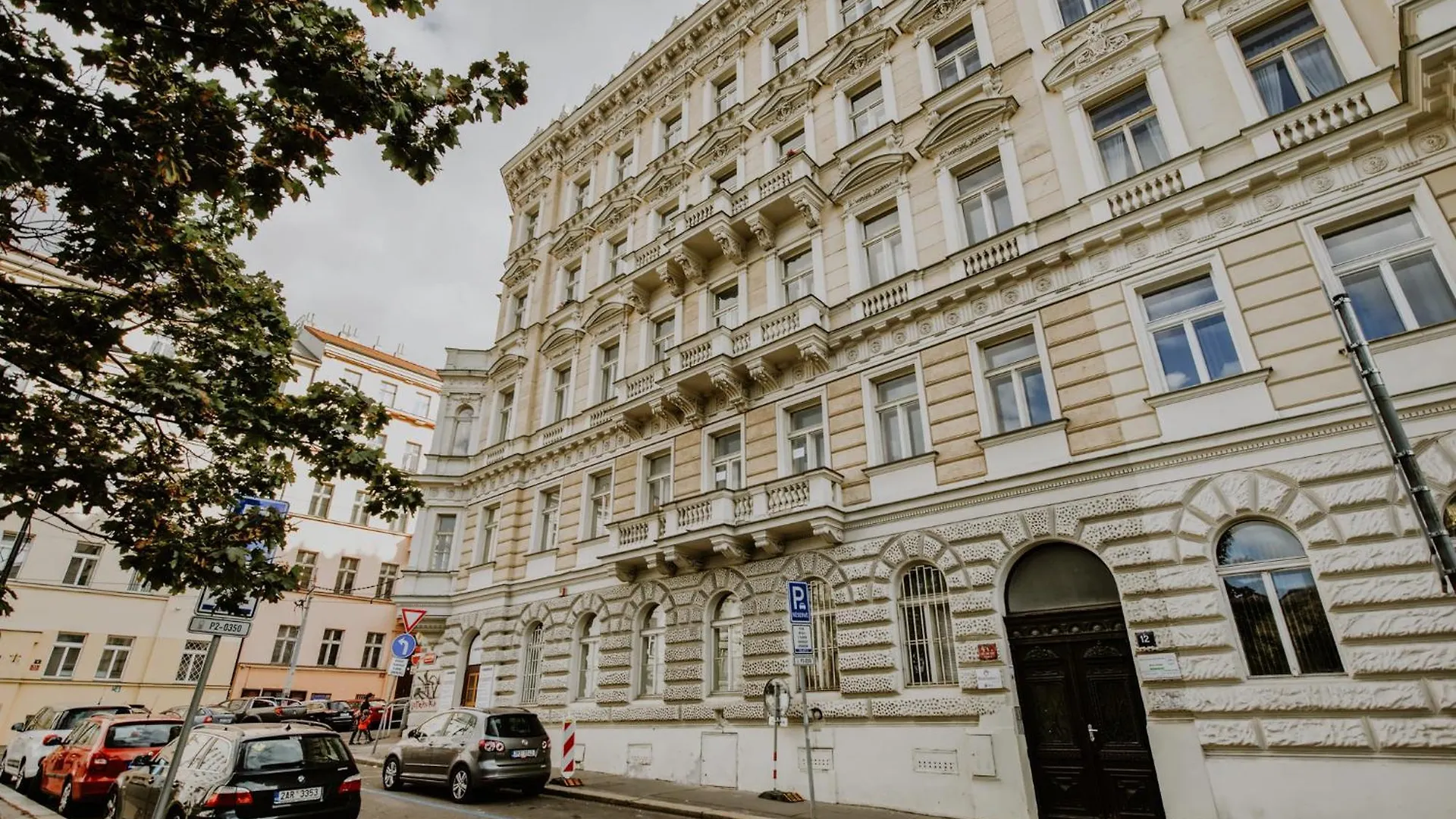 Appartement Dream Blue In City Centrewenceslas Sq In Walk Praag Tsjechië